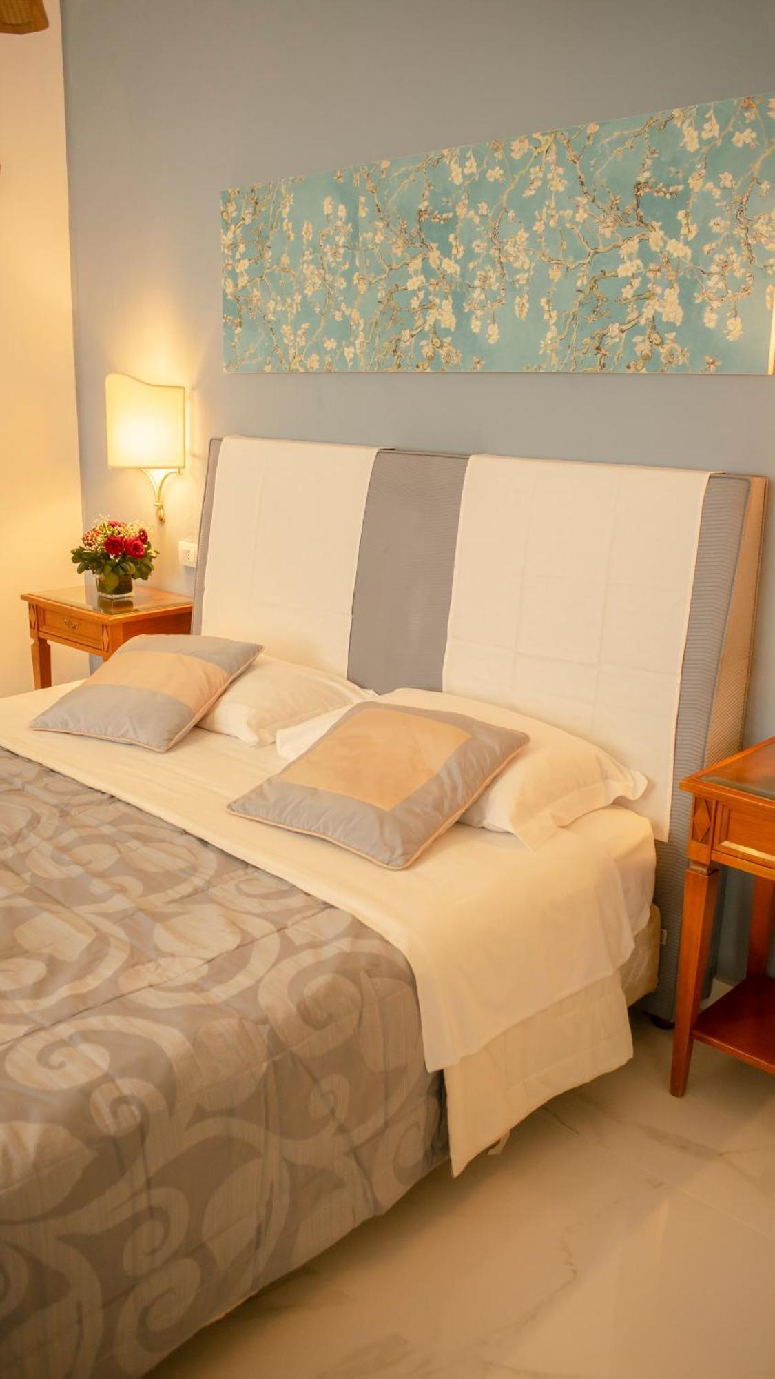 Hotel Sinuessa Terme 蒙德拉戈内 外观 照片