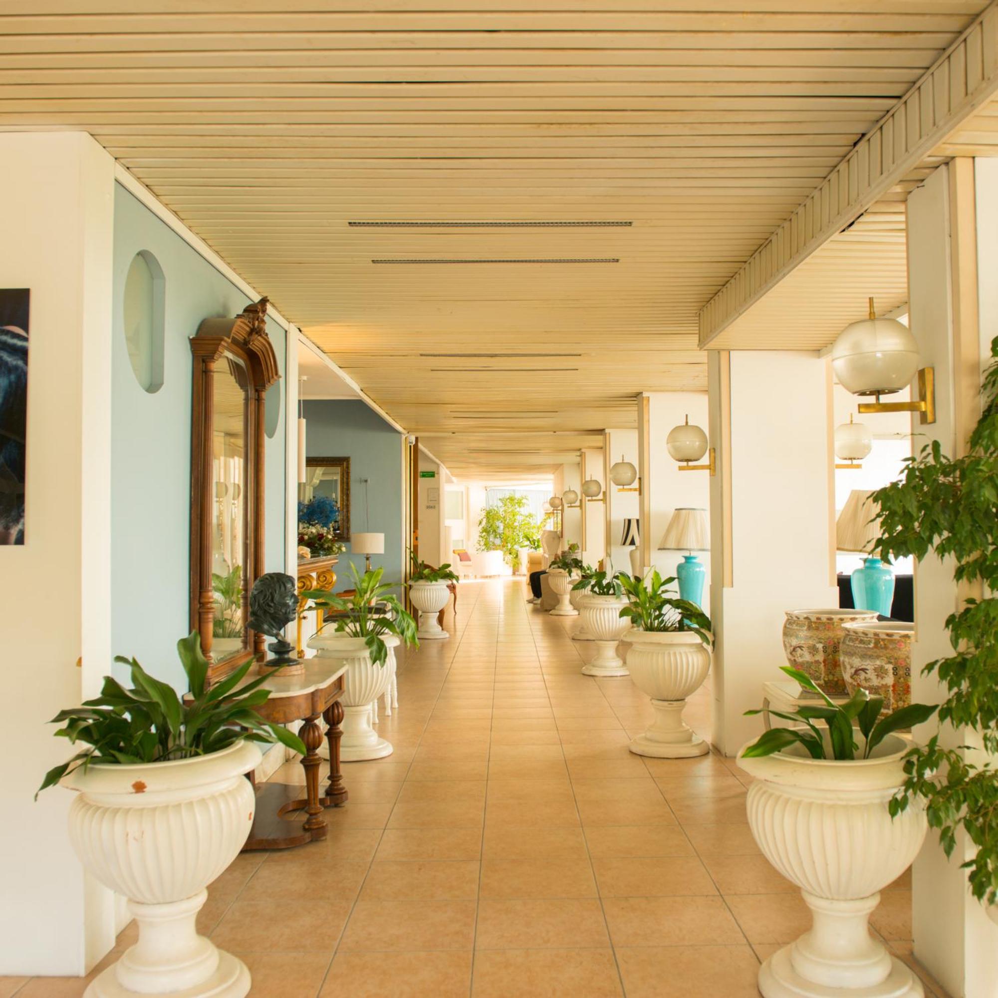 Hotel Sinuessa Terme 蒙德拉戈内 外观 照片