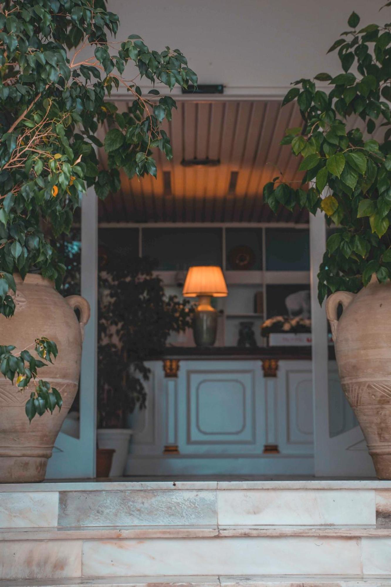 Hotel Sinuessa Terme 蒙德拉戈内 外观 照片