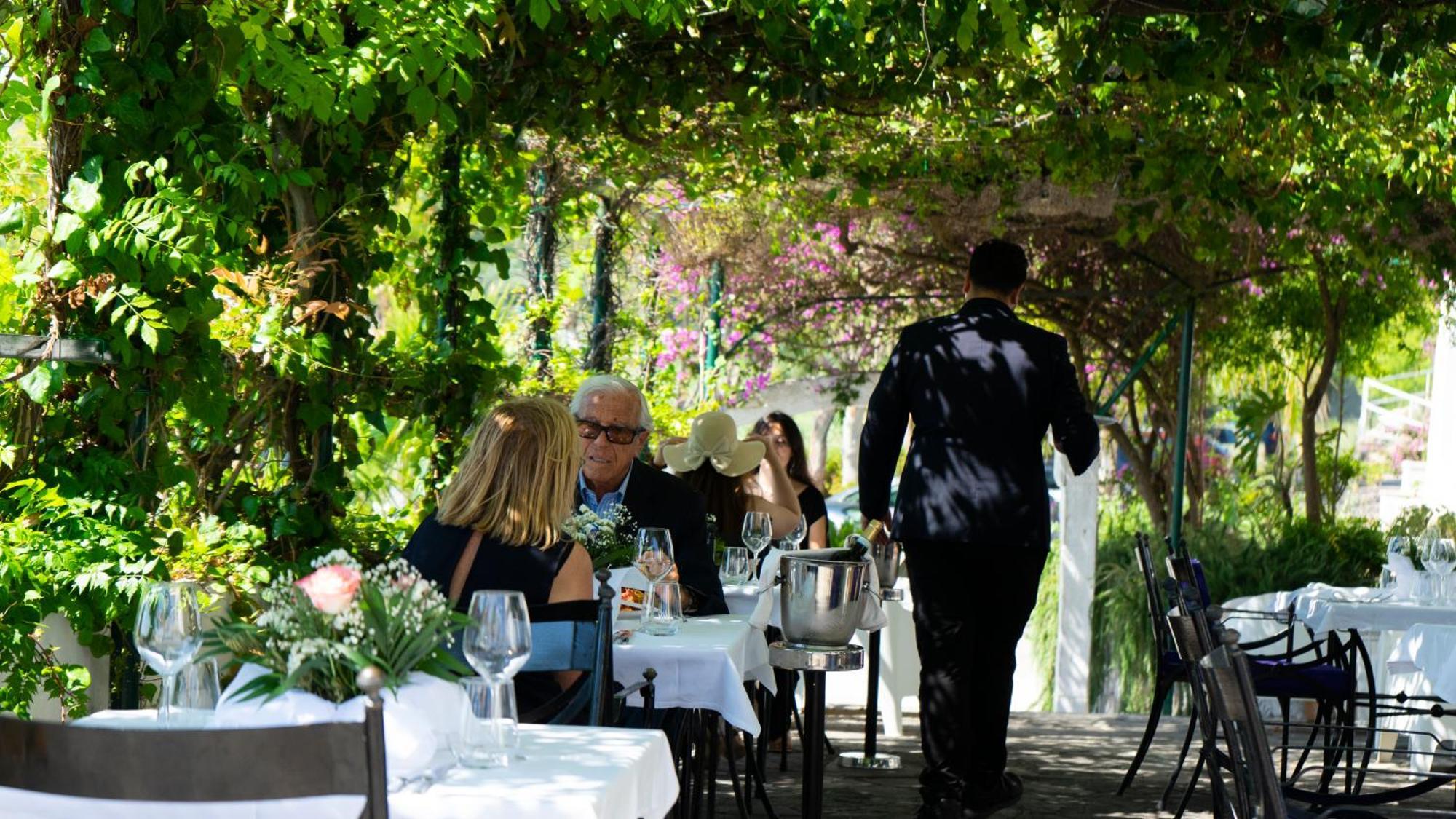 Hotel Sinuessa Terme 蒙德拉戈内 外观 照片